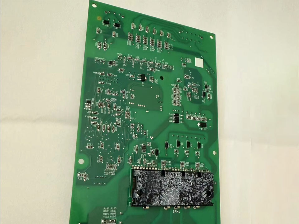 Qual è la finitura superficiale migliore per i PCB con anima in alluminio?