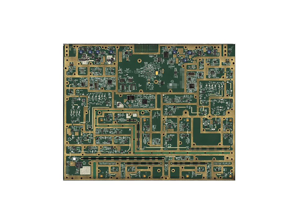 Quando è più conveniente utilizzare PCB flessibili rispetto agli irrigidimenti con schede rigide?