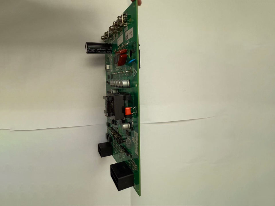 Quando è più conveniente utilizzare PCB flessibili rispetto agli irrigidimenti con schede rigide?