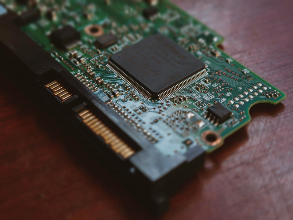 Multi-Manufacturer PCB Quoting: Correct Negotiation Strategy 2 Multi-Manufacturer PCB Quoting: Negotiation Strategy